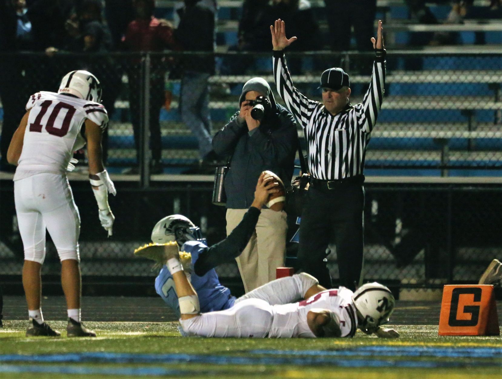 110521-qc-spt-moline fball48.jpg